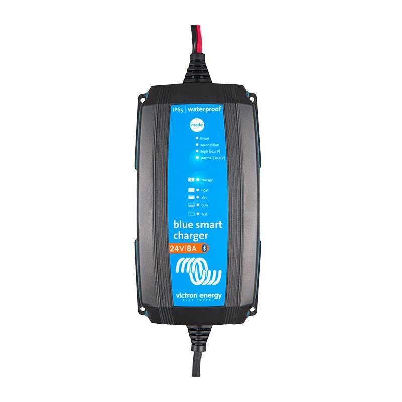 Blue Smart IP65 Charger 24/8 + DC connector